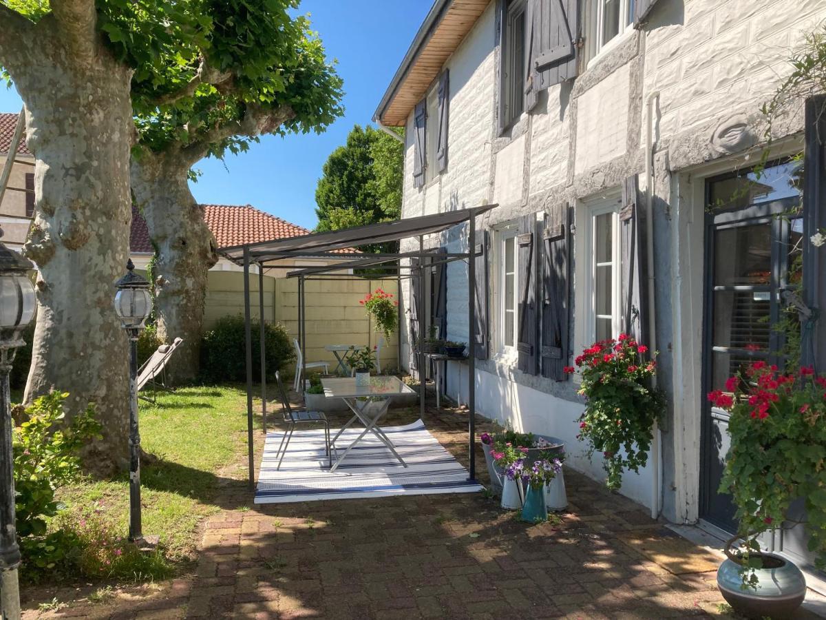 Appartement 2/3 Personnes A 10 Minutes De Contis Plage 생-줄리앙-앙-보른 외부 사진